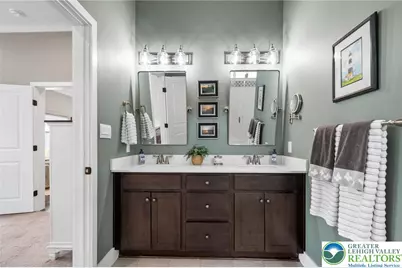 7928 Schaefer Crest, Upper Macungie Township, PA 18031 - Photo 21