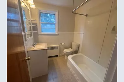1086 1st Avenue, Hellertown Boro, PA 18055 - Photo 5