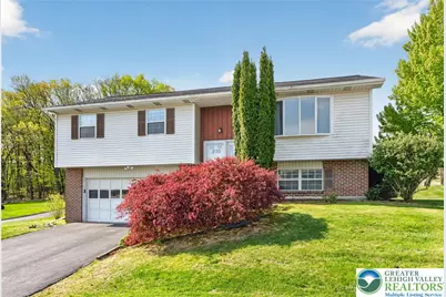 970 Hillcrest S Drive, Macungie Boro, PA 18062 - Photo 3