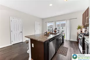 1374 Black Forest Dr, Allentown City, PA 18104 - Photo 17