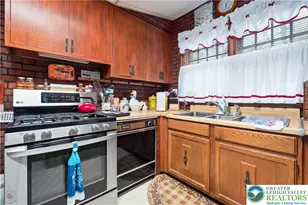 1321 Bushkill St, Easton, PA 18042 - Photo 15