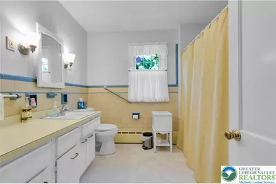 2230 Kemmerer Street, Bethlehem City, PA 18017 - Photo 31