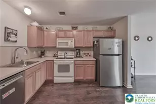 2575 Gillian Ln, Easton, PA 18040 - Photo 7