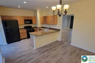 8486 Putnam Ct, Upper Macungie Township, PA 18031 - Photo 5