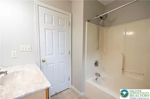 127 Highlands Cir, Easton, PA 18042 - Photo 17