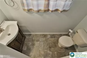 13 Windrift Ct, Easton, PA 18045 - Photo 33