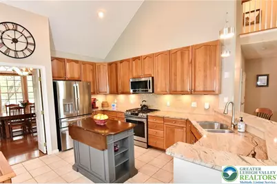 291 Water Lilly Court, Upper Macungie Township, PA 18104 - Photo 7