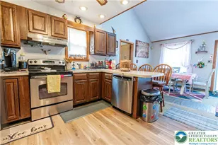 945 Country Pl Dr, Coolbaugh Twp, PA 18466 - Photo 11