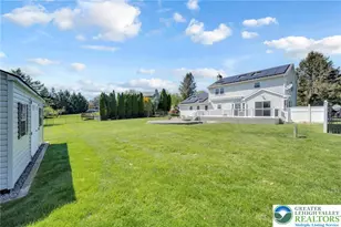 315 Hillview Dr, Lower Nazareth Twp, PA 18064 - Photo 5