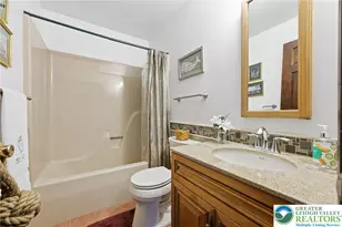 1011 Johnston Dr, Bethlehem Township, PA 18017 - Photo 31