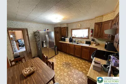 38 W 3rd Street, Wind Gap, PA 18091 - Photo 9