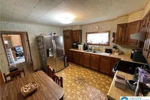 38 W 3rd St, Wind Gap Boro, PA 18091 - Photo 9