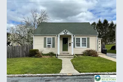 38 W 3rd Street, Wind Gap, PA 18091 - Photo 3