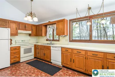 355 Bear Creek Lake Drive, Penn Forrest, PA 18229 - Photo 15