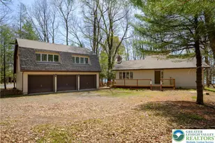 355 Bear Creek Lake Dr, Penn Forrest, PA 18229 - Photo 25
