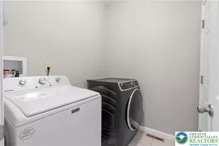 2352 Creekside Dr, Coplay Boro, PA 18037 - Photo 21