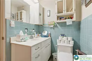 3044 Pennsylvania St, South Whitehall Township, PA 18104 - Photo 15