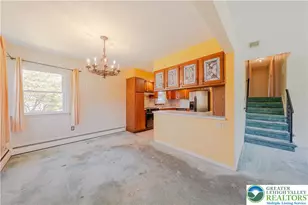 3552 Lord Byron Dr, Bethlehem City, PA 18017 - Photo 7