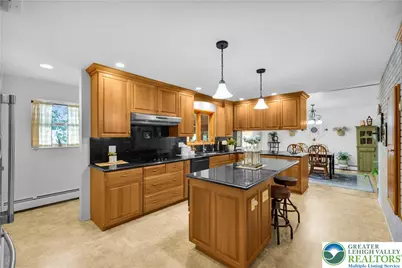 5747 Kernsville Road, North Whitehall Township, PA 18069 - Photo 13