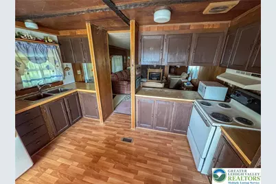 279 E Lizard Creek Road, East Penn Twp, PA 18235 - Photo 7