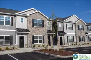 1411 Greenview Dr, Bethlehem City, PA 18018 - Photo 1
