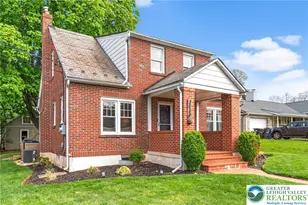 2033 Brown St, Allentown City, PA 18104 - Photo 5