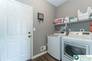 1034 Lisa Ln, Palmer Twp, PA 18045 - Photo 15