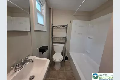 2710 Columbia Street, Palmer Twp, PA 18045 - Photo 13
