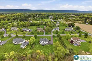 206 Cherry Ct, Bushkill Twp, PA 18064 - Photo 57