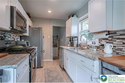 1548 Dale Lane, Bethlehem City, PA 18018 - Photo 3