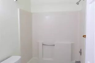 835 S 4th St, Allentown City, PA 18103 - Photo 7