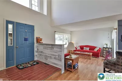 121 E Douglasville Road, Bushkill Twp, PA 18064 - Photo 7