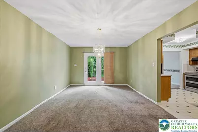 5507 Jaclyn Lane, Hanover Twp, PA 18017 - Photo 7