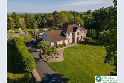 2170 Clearview, Coplay Boro, PA 18037 - Photo 3