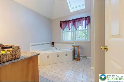 2170 Clearview, Coplay Boro, PA 18037 - Photo 37