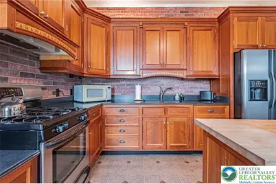 39 E Wall Street, Bethlehem, PA 18018 - Photo 15