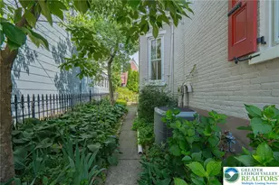 39 E Wall St, Bethlehem, PA 18018 - Photo 3