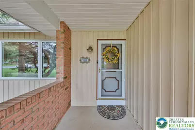 453 Larch Lane, Lower Nazareth Twp, PA 18064 - Photo 5