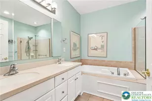 528 Parkside Ct, Allentown City, PA 18104 - Photo 27