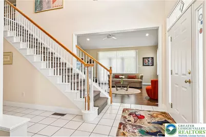 528 Parkside Court, Allentown City, PA 18104 - Photo 5