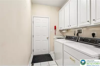 528 Parkside Court, Allentown City, PA 18104 - Photo 19