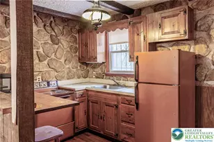 5211 Fir Ln, Coolbaugh Twp, PA 18346 - Photo 11