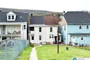 240 Valley St, New Philadelphia Boro, PA 17959 - Photo 5