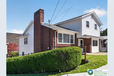 2 E Center Street, Nesquehoning Boro, PA 18240 - Photo 1