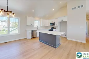 2905 Roosevelt St, Bethlehem Township, PA 18020 - Photo 13