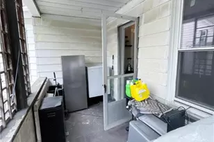 209 E South St, Slatington Boro, PA 18080 - Photo 25