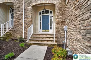 560 Quaker Ridge Terrace, Williams Township, PA 18042 - Photo 3