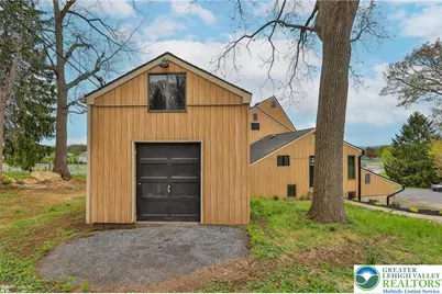 4410 Circle Drive, Lower Nazareth Twp, PA 18020 - Photo 11