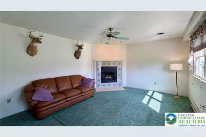 7033 Versailles Square, Bethlehem City, PA 18017 - Photo 13