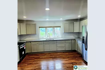 784 S 8th Street, Allentown City, PA 18103 - Photo 3